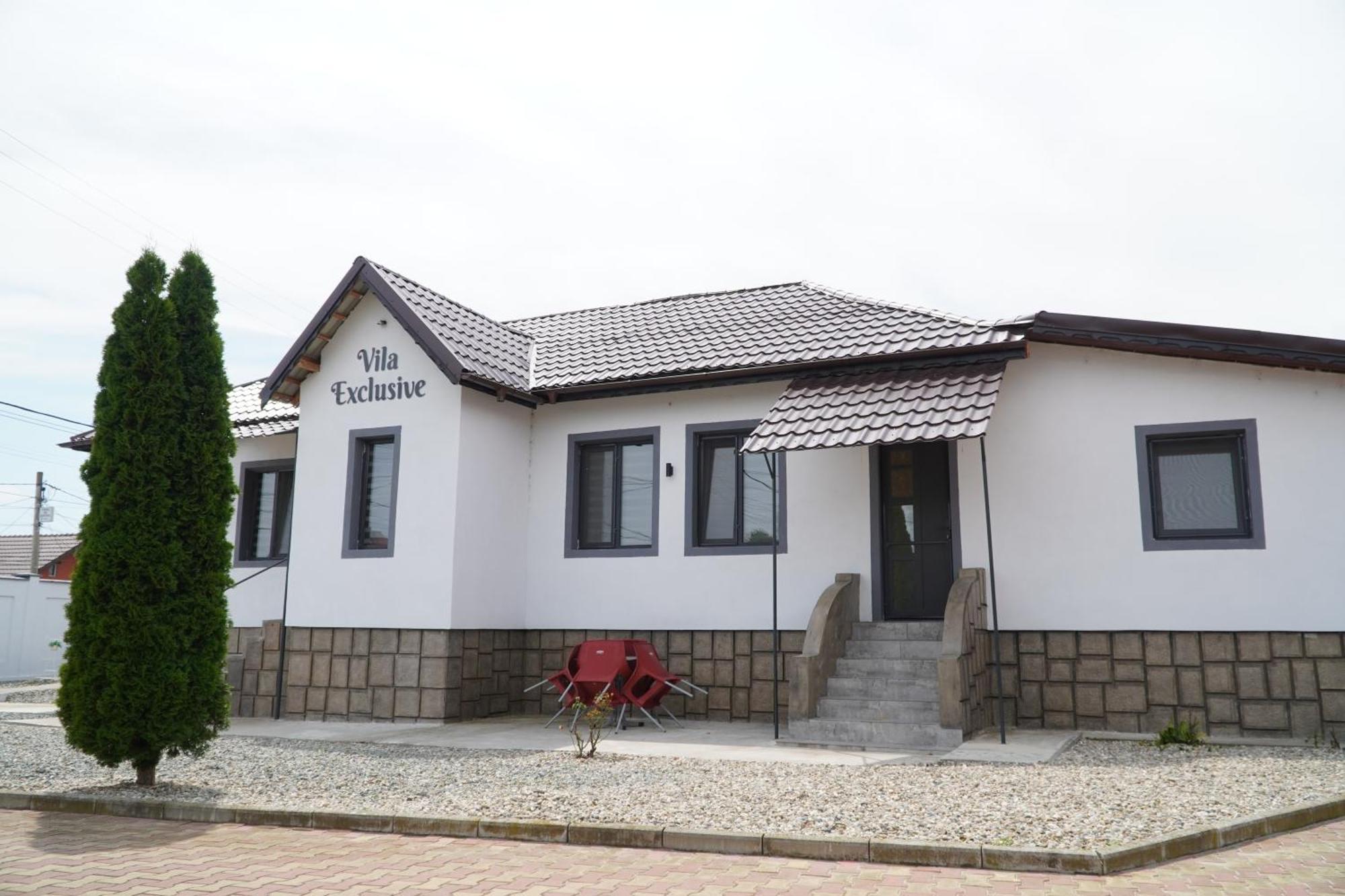 Târgu Jiu Vila Exclusive מראה חיצוני תמונה